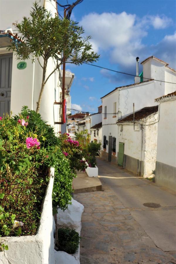 Hostal Moncada Gaucín Esterno foto